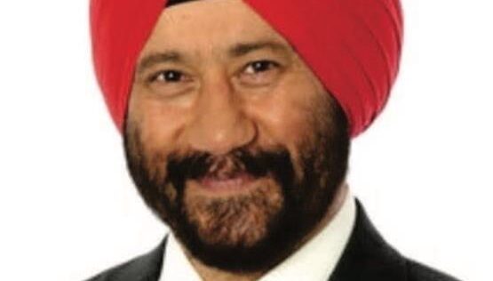 Front view of Ustadji Meat and Marination Shop at 6840 McLeod Road, Niagara Falls – known for halal Indian meats and spices