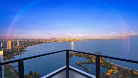 Modern Downtown Toronto condo with city views, perfect for mid-term stays managed by The Home Away From Home Developments Inc.