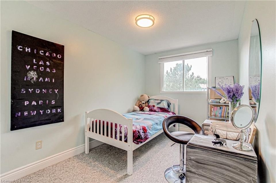 Student support and settlement services in Niagara Falls by HAH Developments