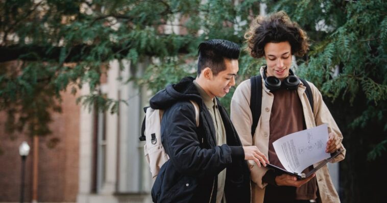 International students viewing student housing options in Niagara Falls managed by Home Away From Home Developments Inc.